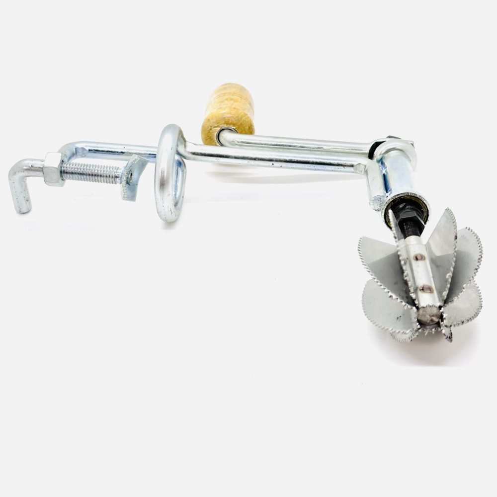 Coconut Grater 4 | ć¹ćŖć©ć³ć« ć¬ć¹ćć©ć³ & ć¹ć¼ćć¼ Coconut Grater - Image 2